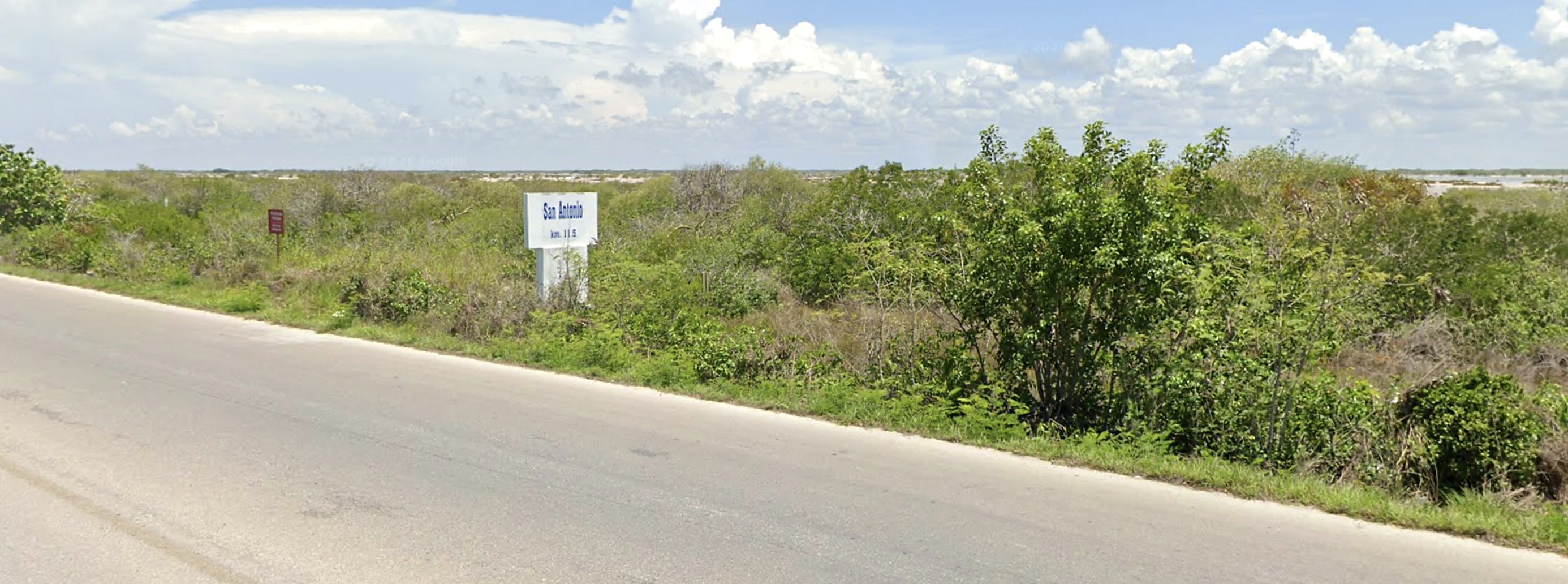 3,064 m² sobre la carretera a Telchac